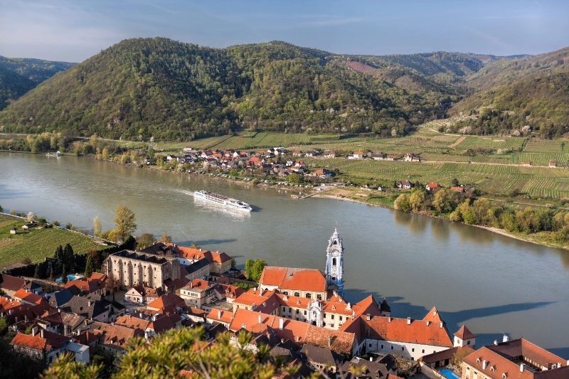WACHAU VALLEY austria (1)